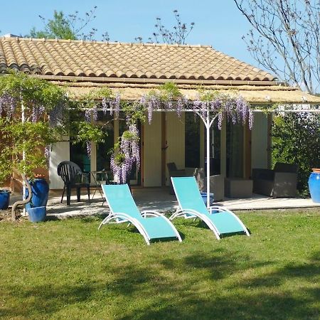 Entre Nimes Et Arles Villa Bellegarde  Kamer foto