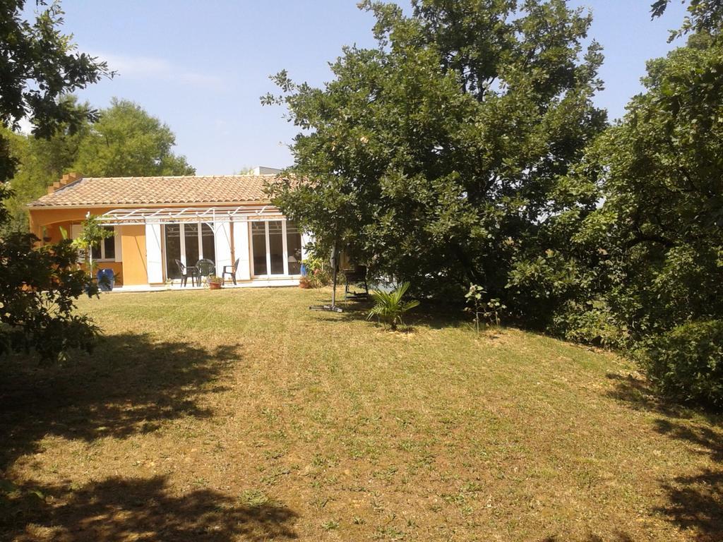 Entre Nimes Et Arles Villa Bellegarde  Buitenkant foto